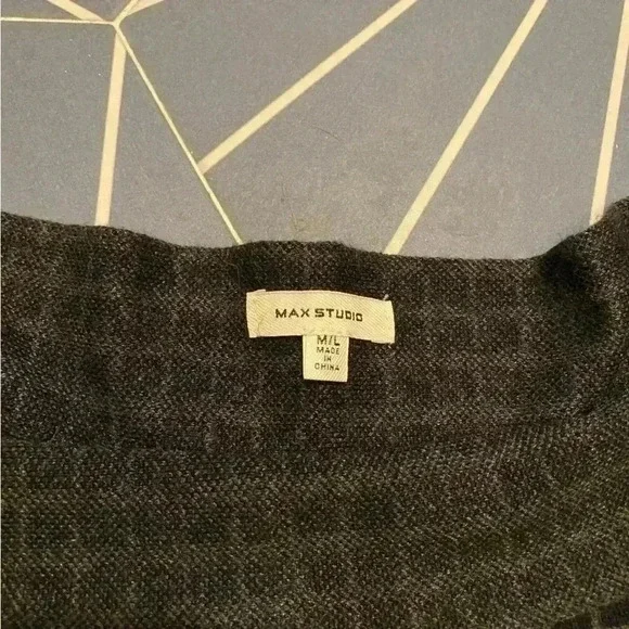 Max Studio medium knit-like black and gray skirt. - Picture 2 of 3